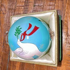 Original 2014 Pier 1 Li Bien Christmas ornament in original box